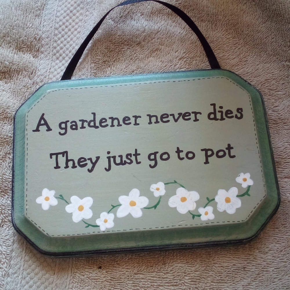 Old Gardner's Sign